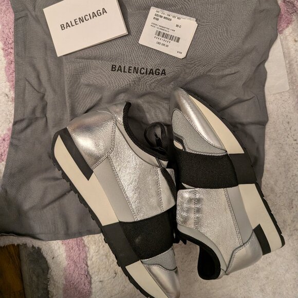 BALENCIAGA - Picture 4 of 6